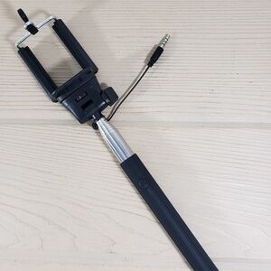 Vivitar Infinite Smartphone Selfie Wand NWT